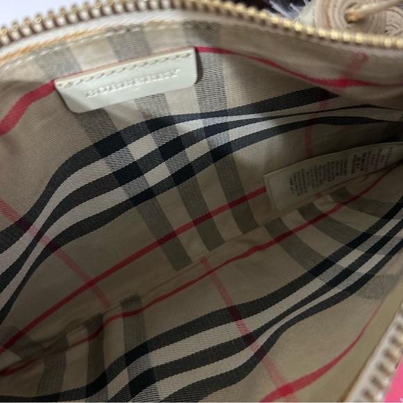 Burberry Cream Leather Tassel Chain crossbody bag - Picture 7 of 8